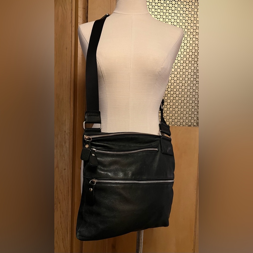 MARGOT black leather crossbody purse